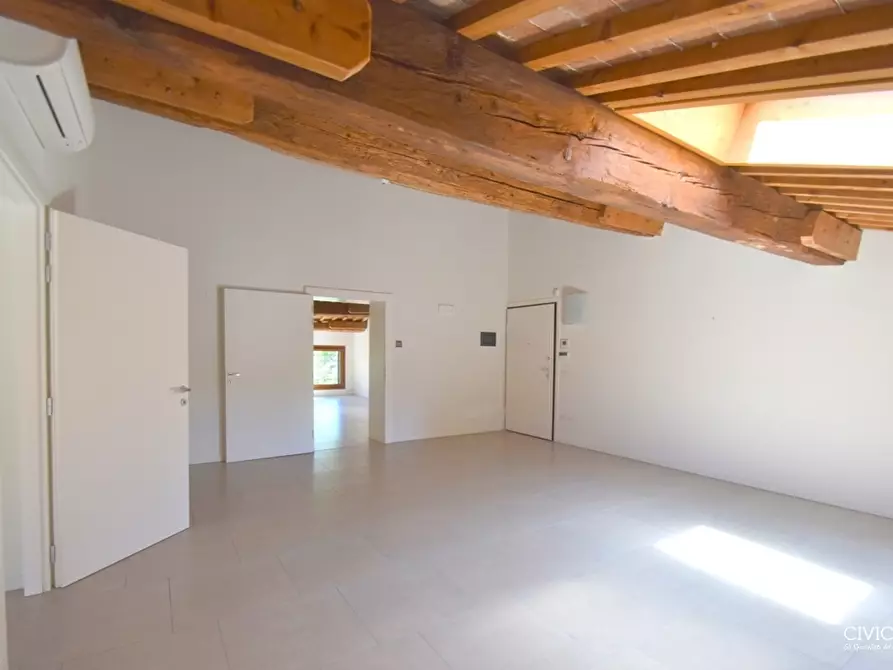 Immagine 11 di Casa bifamiliare in affitto  in Via Giuseppe Garibaldi 16/B a San Pietro In Gu