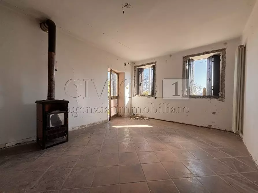 Immagine 3 di Porzione di casa in vendita  in Via Brojo 10 a Longare