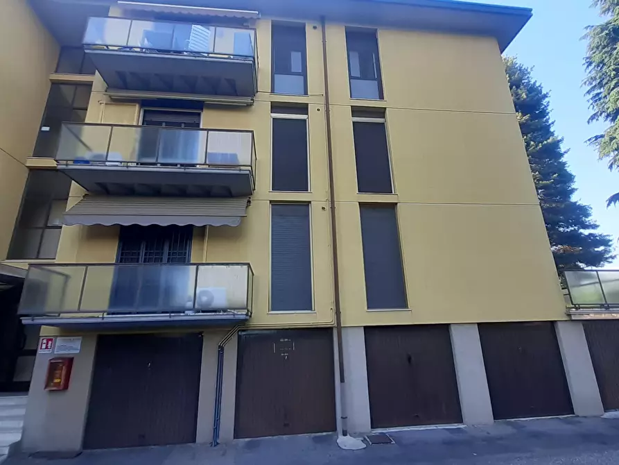 Immagine 17 di Trilocale in vendita  in Via Neruda 12 a Arsago Seprio