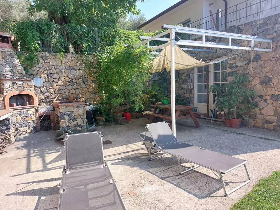 Immagine 15 di Villa in vendita  in Via Alla Fortezza a Sarzana