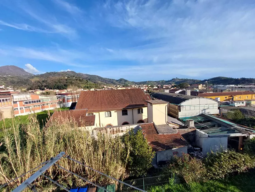 Immagine 9 di Appartamento in vendita  in Viale XX Settembre 120 a Carrara