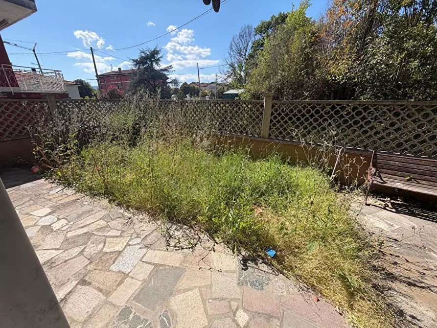 Immagine 7 di Casa semindipendente in vendita  in Via Olmarello 116 a Castelnuovo Magra