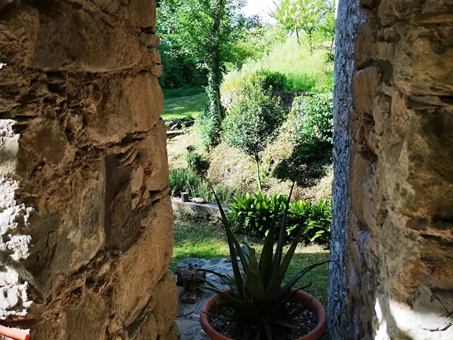Immagine 58 di Rustico / casale in vendita  in Via Molino del Piano 1 a Castelnuovo Magra