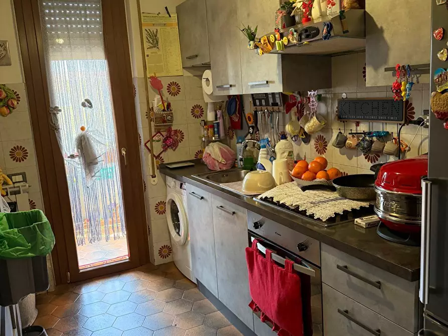 Immagine 5 di Appartamento in vendita  in Via della Pace 24 a Castelnuovo Magra