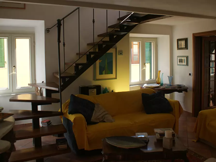 Immagine 28 di Villa in vendita  in Via Annunziata a Ortonovo