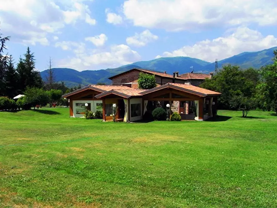 Immagine 51 di Villa in vendita  in Mocrone a Villafranca In Lunigiana