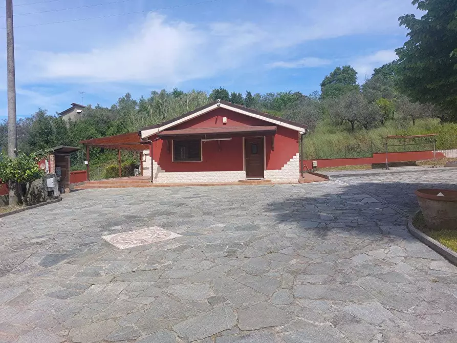 Immagine 1 di Villa in vendita  in Via Sarzanello 224B a Sarzana
