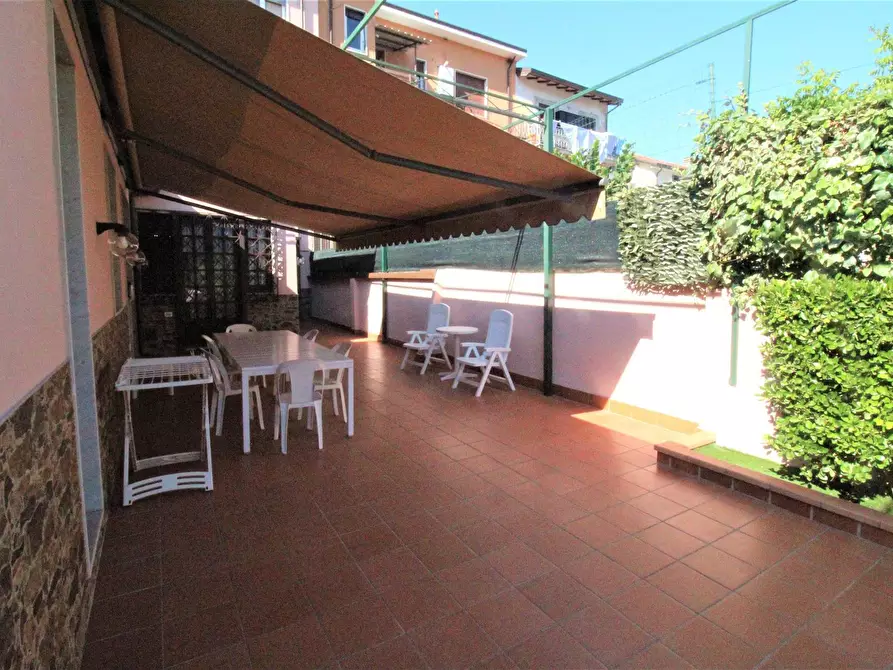 Immagine 6 di Villa in vendita  in Via Venezia 38 a Carrara