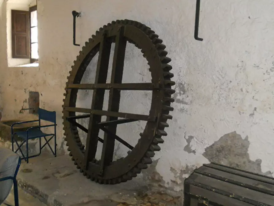 Immagine 10 di Rustico / casale in vendita  a Castelnuovo Magra