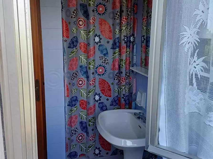 Immagine 6 di Monolocale in vendita  in Viale Litoraneo 241 a Sarzana