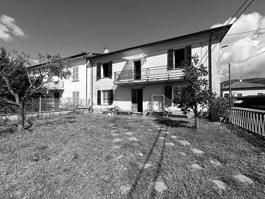 Immagine 2 di Terratetto in vendita  in Via Canaletto 96 a Castelnuovo Magra