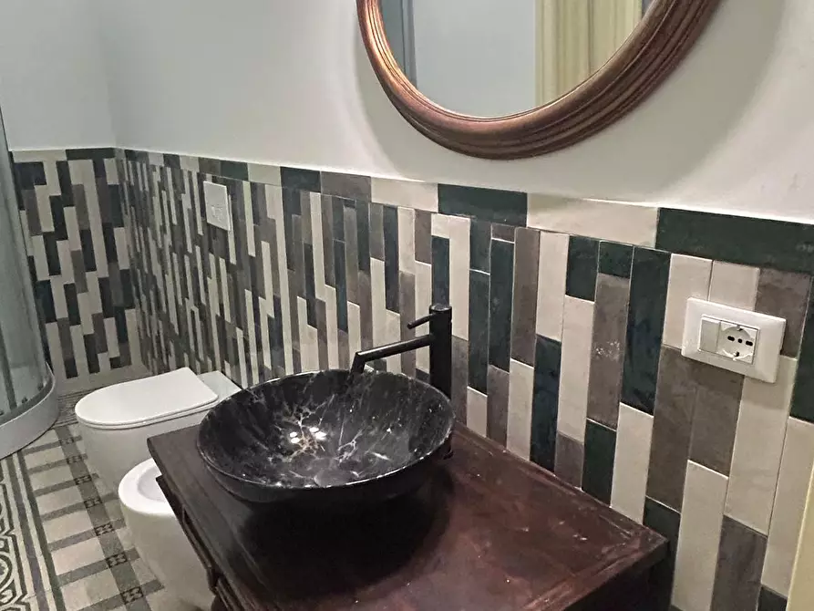 Immagine 46 di Villa in vendita  in Via Firenze 48 a Carrara