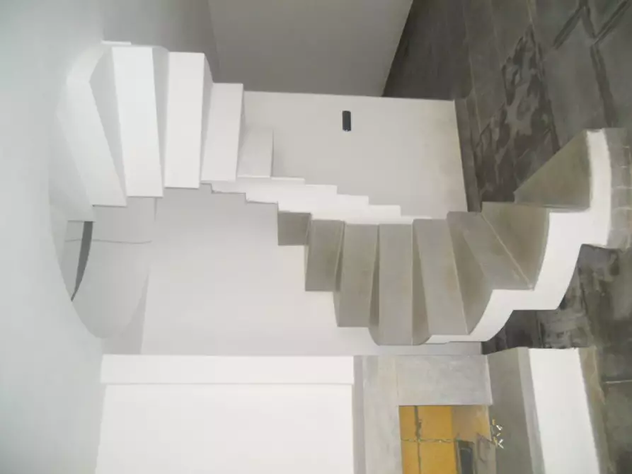 Immagine 47 di Casa semindipendente in vendita  a Castelnuovo Magra