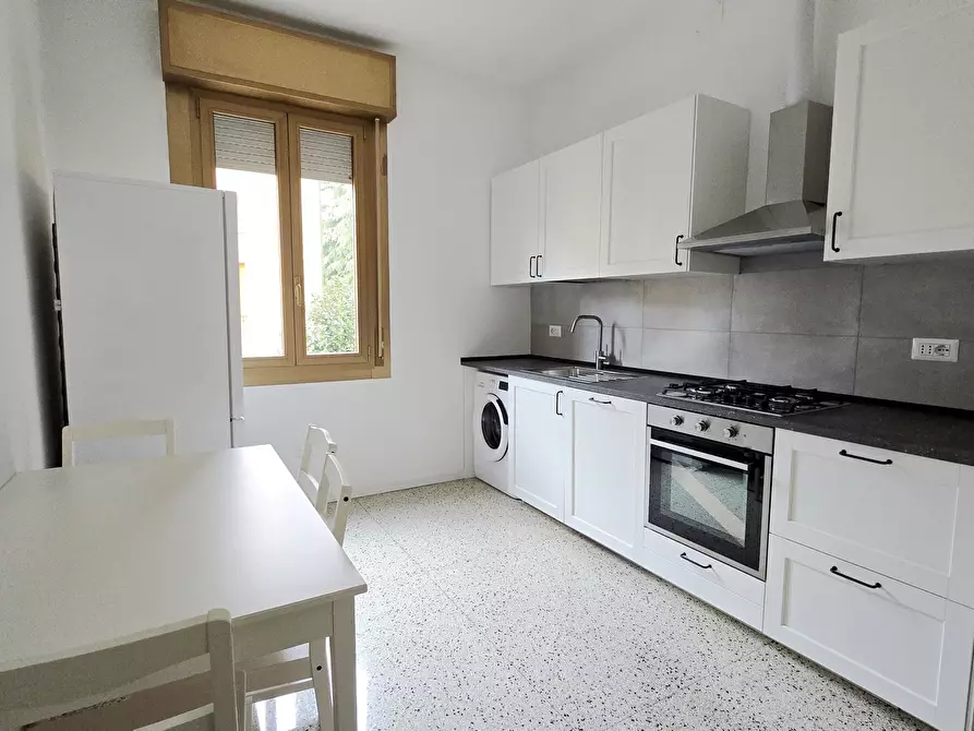 Immagine 1 di Quadrilocale in affitto  a Bologna