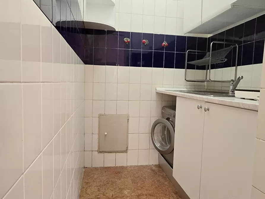 Immagine 8 di Monolocale in affitto  a Bologna