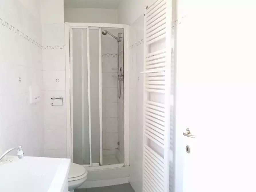 Immagine 10 di Quadrilocale in vendita  a Bologna