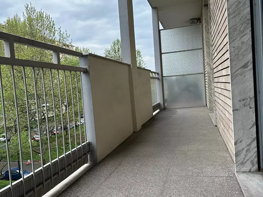 Immagine 15 di Trilocale in vendita  in Piazza Pitagora 12 a Torino