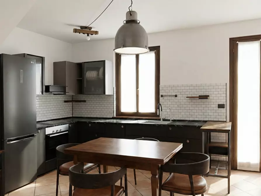 Immagine 2 di Casa semindipendente in vendita  in Via Galileo Galilei 49 a Beinasco