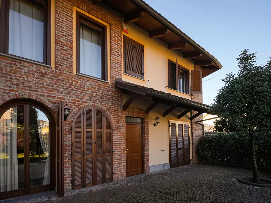 Immagine 1 di Rustico / casale in vendita  in Via Martiri della Libertà 28A a Beinasco