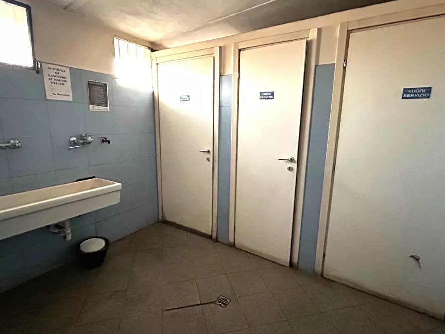 Immagine 8 di Attività artigianale in affitto  in Via Pateri 60 a Beinasco