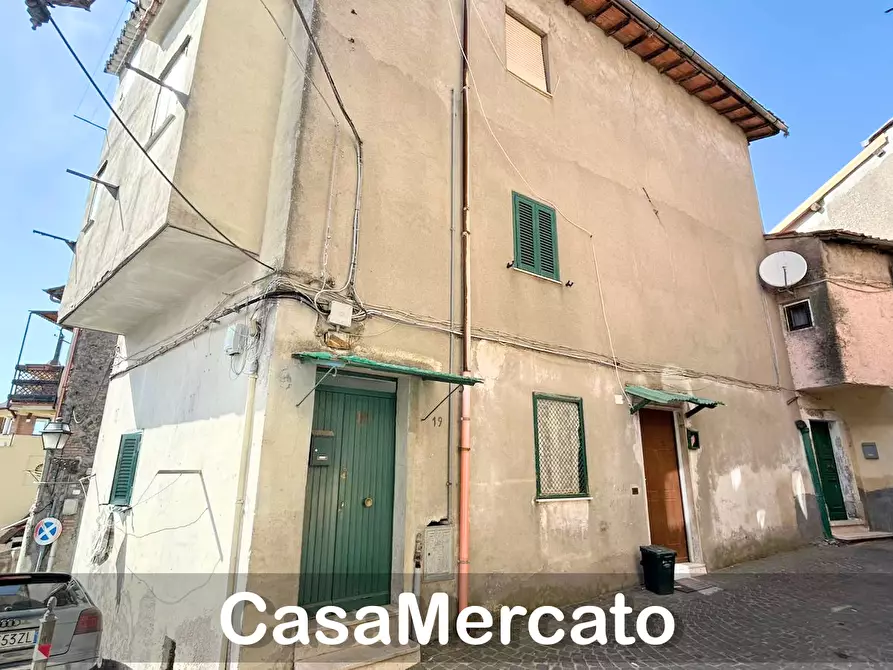 Immagine 3 di Bilocale in vendita  in Via San Francesco d'Assisi a Rocca Di Papa