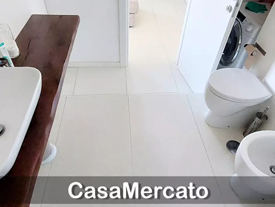 Immagine 18 di Bilocale in vendita  in Via Silvio Spaventa a Rocca Di Papa