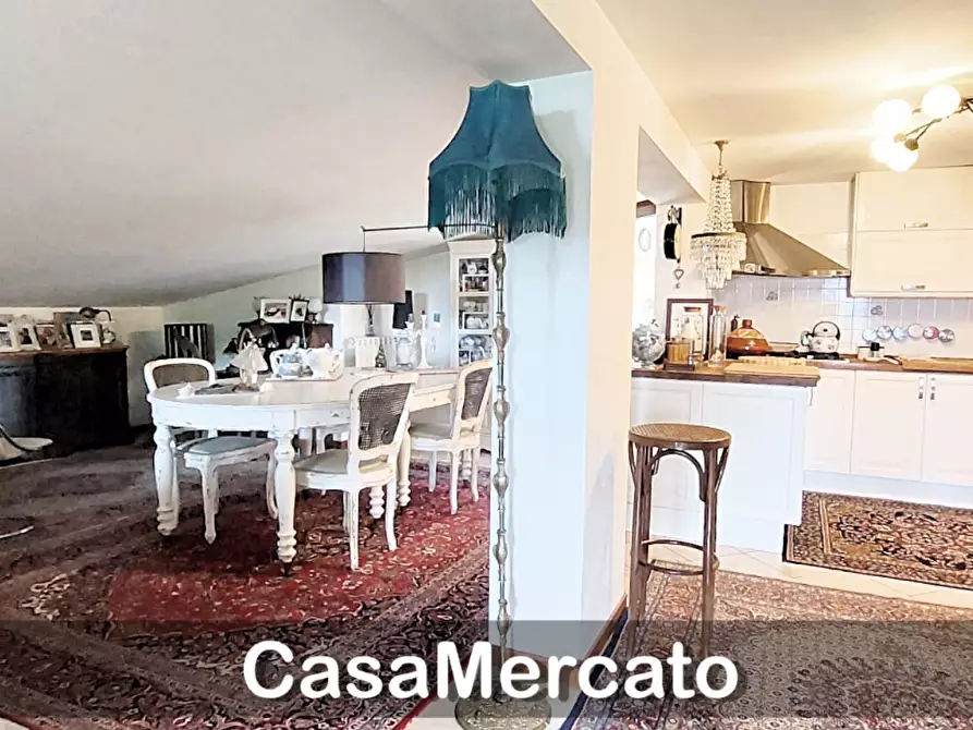 Immagine 11 di Attico in vendita  in Via San Carlo Borromeo a Rocca Di Papa