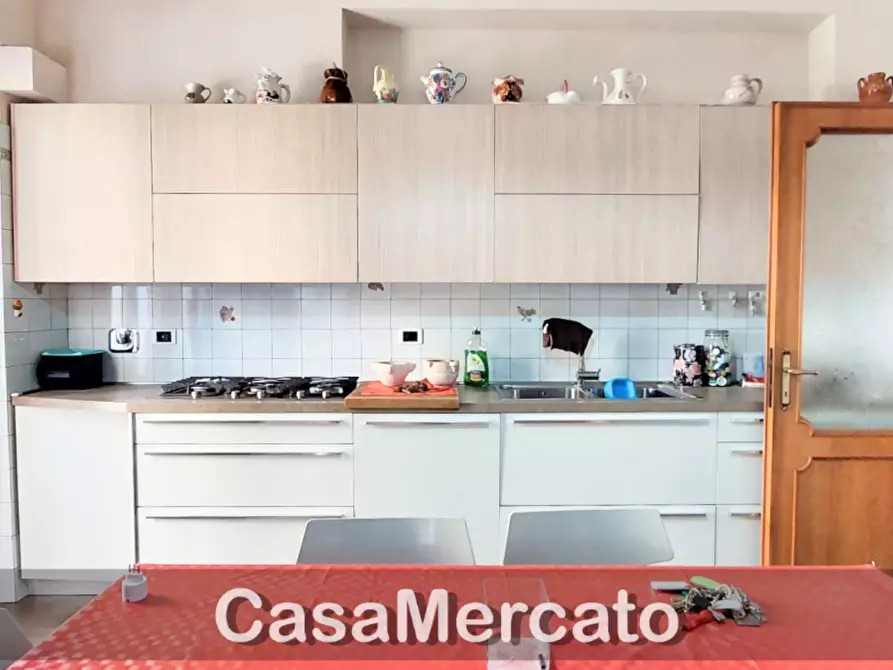 Immagine 10 di Trilocale in vendita  in Viale San Bartolomeo a Grottaferrata