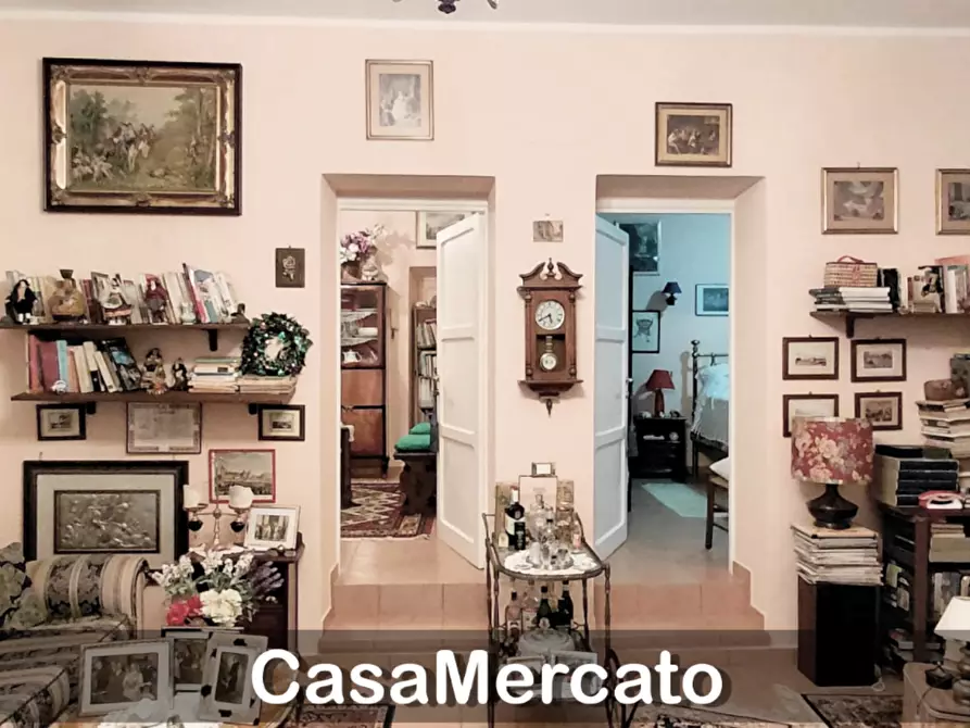 Immagine 2 di Quadrilocale in vendita  in Via dei Condotti a Rocca Di Papa