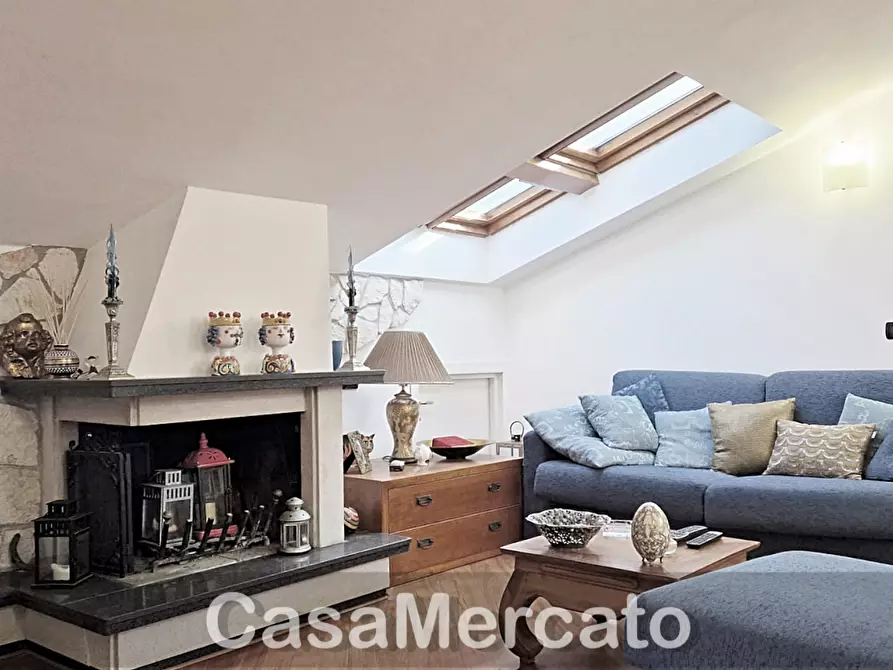 Immagine 30 di Trilocale in vendita  in Via Aldo Gargano a Marino