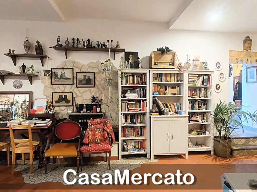 Immagine 6 di Trilocale in vendita  in Via Arco Felice a Montecompatri