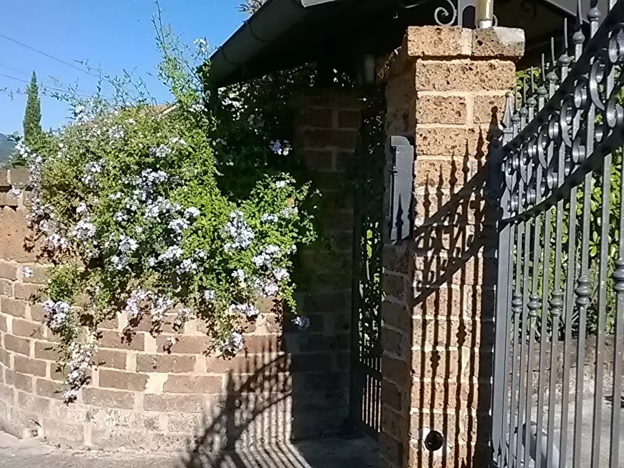 Immagine 35 di Villa in vendita  a Campli