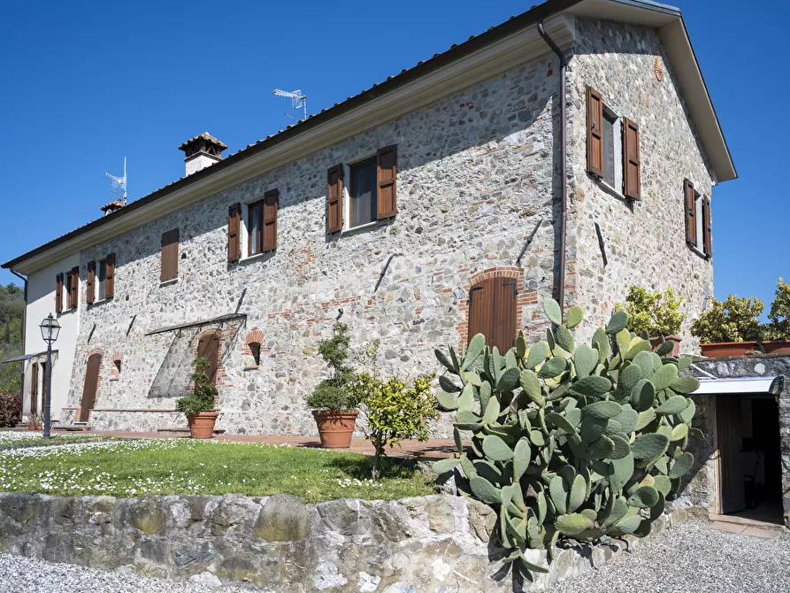 Immagine 4 di Casa indipendente in vendita  a Sarzana