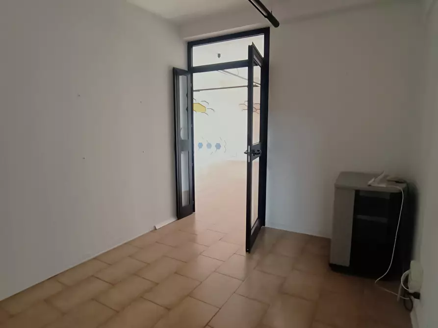 Immagine 10 di Ufficio in affitto  a San Benedetto Del Tronto