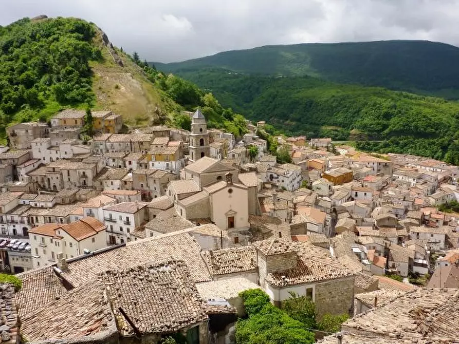 Immagine 1 di Bilocale in vendita  in corso vittorio emanuele a San Fele