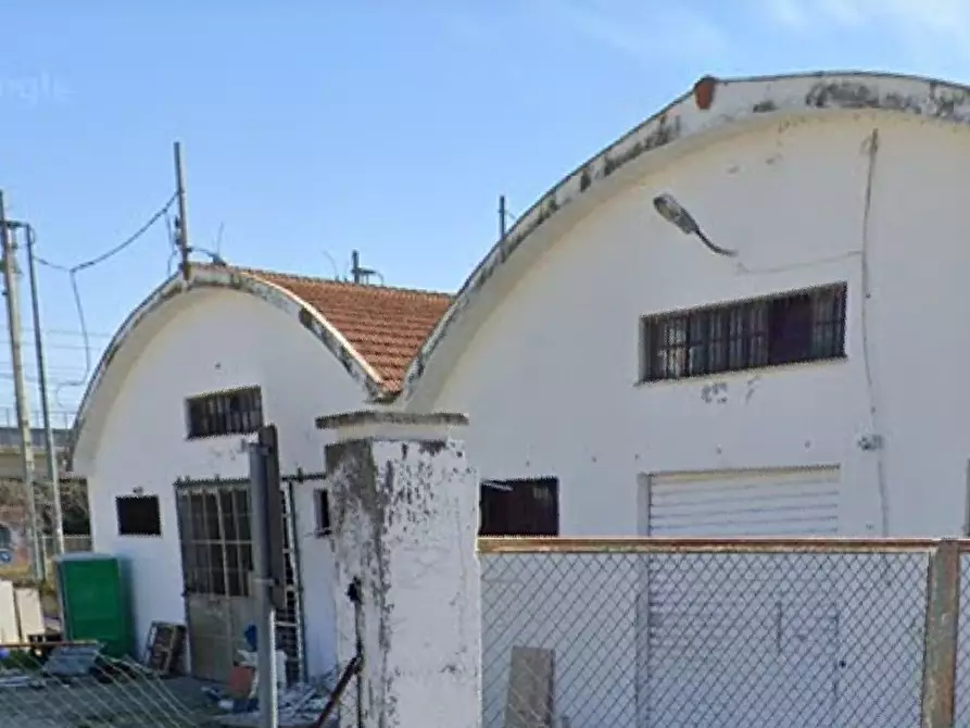 Immagine 1 di Capannone industriale in affitto  a San Benedetto Del Tronto