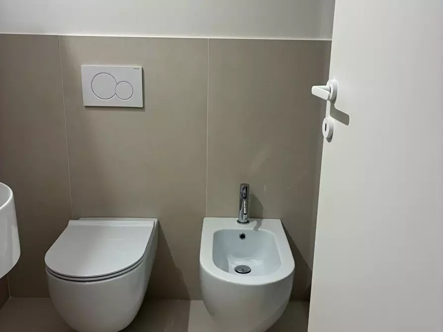 Immagine 21 di Casa indipendente in affitto  a San Benedetto Del Tronto