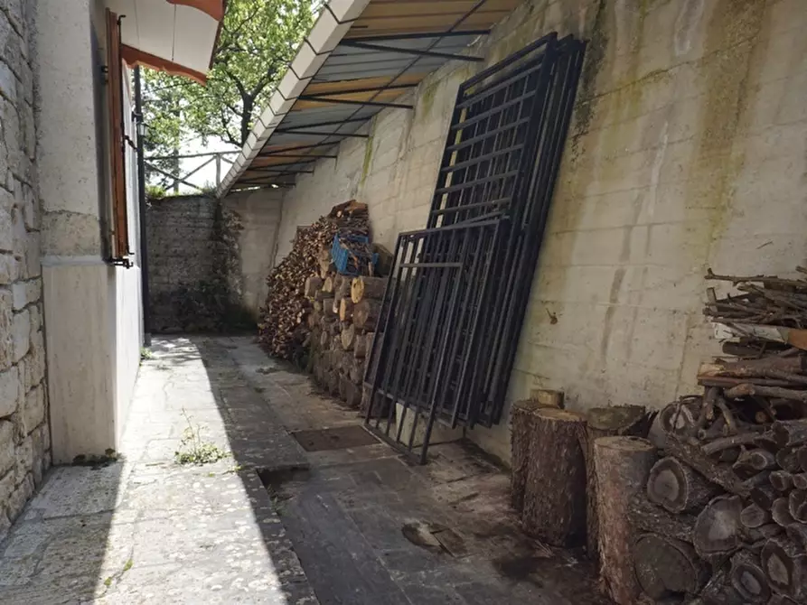 Immagine 58 di Casa indipendente in vendita  a Ascoli Piceno