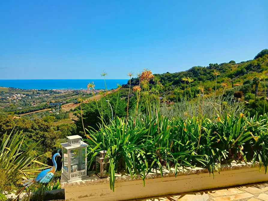 Immagine 74 di Casa indipendente in vendita  a San Benedetto Del Tronto