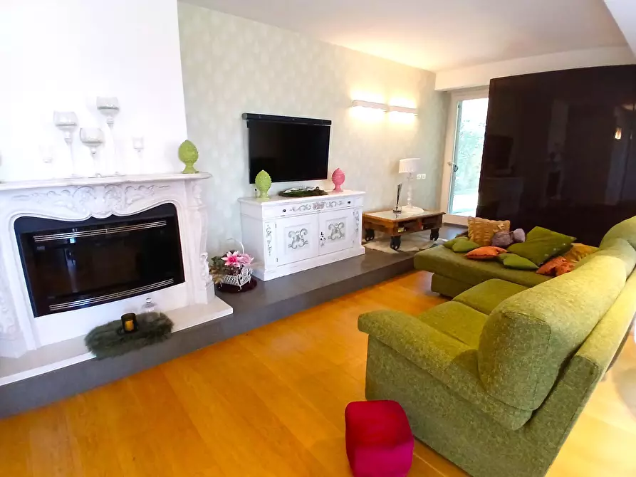 Immagine 28 di Villa in vendita  a San Benedetto Del Tronto