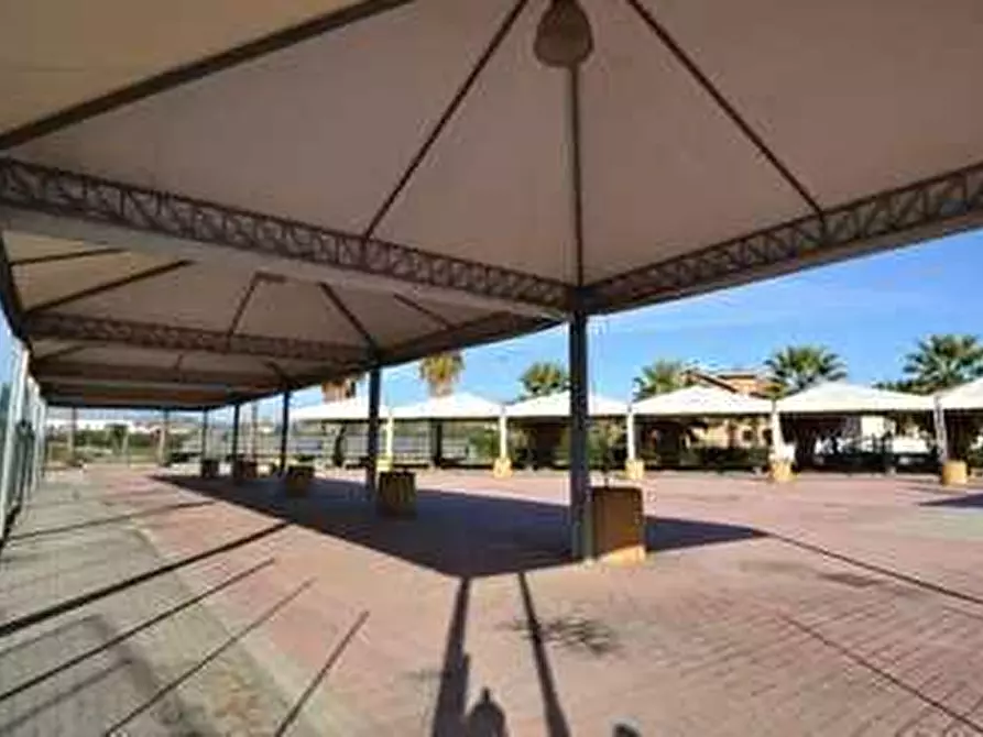 Immagine 2 di Locale commerciale in affitto  a San Benedetto Del Tronto