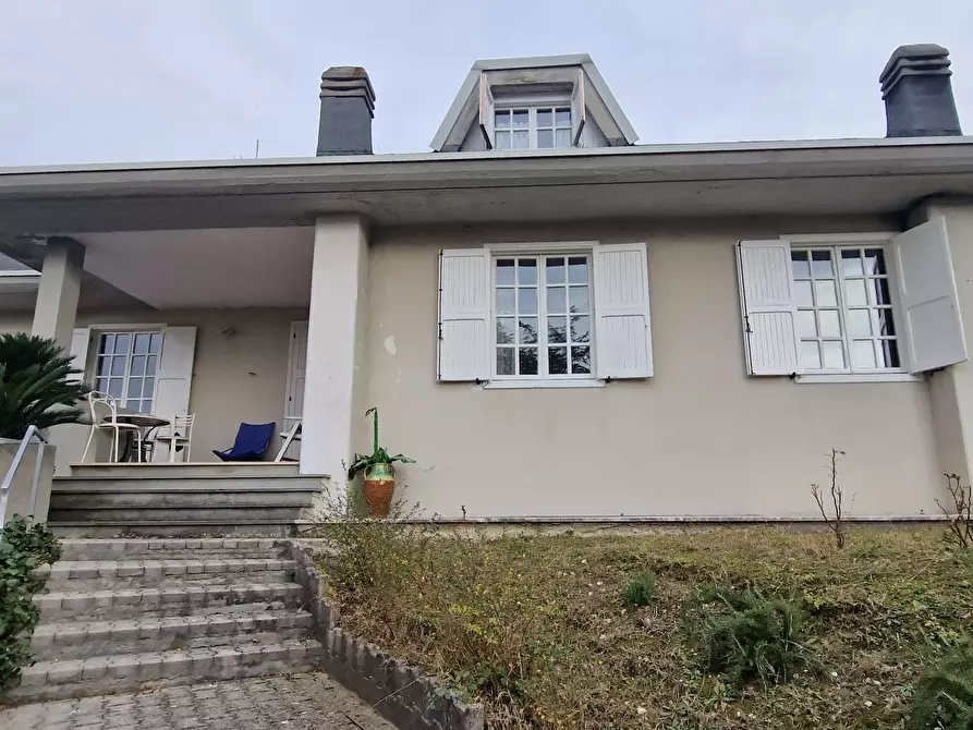 Immagine 53 di Casa indipendente in vendita  a Folignano