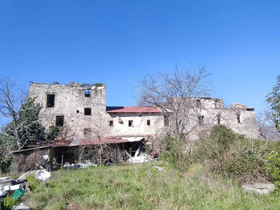 Immagine 32 di Palazzo in vendita  a Fisciano