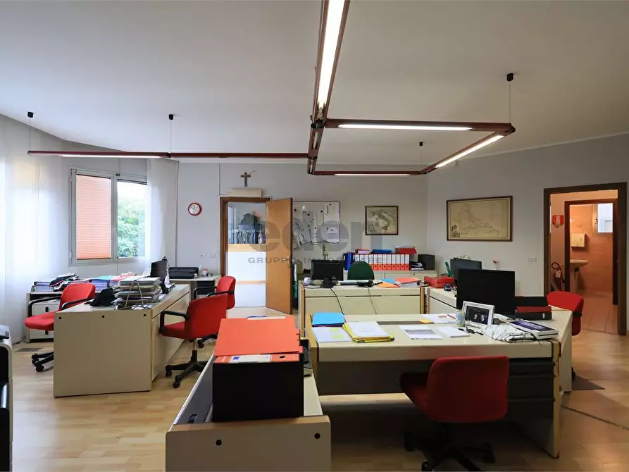 Immagine 11 di Ufficio in affitto  in Via Vittorio Bottego 49 a Modena