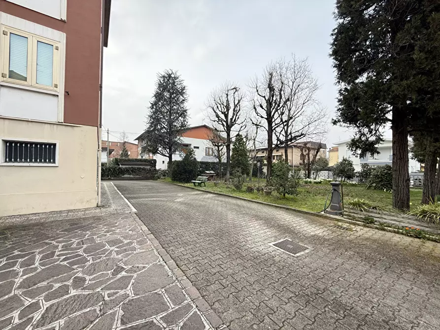Immagine 10 di Quadrilocale in vendita  in Via Degli Alpini 34 a Modena