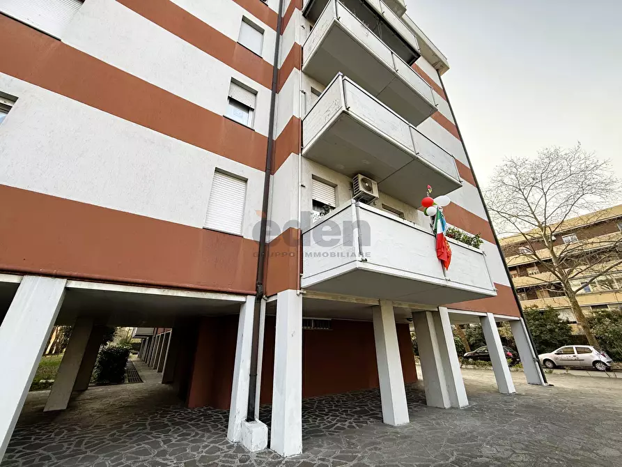 Immagine 6 di Trilocale in vendita  in Viale Leonardo da Vinci 85 a Modena