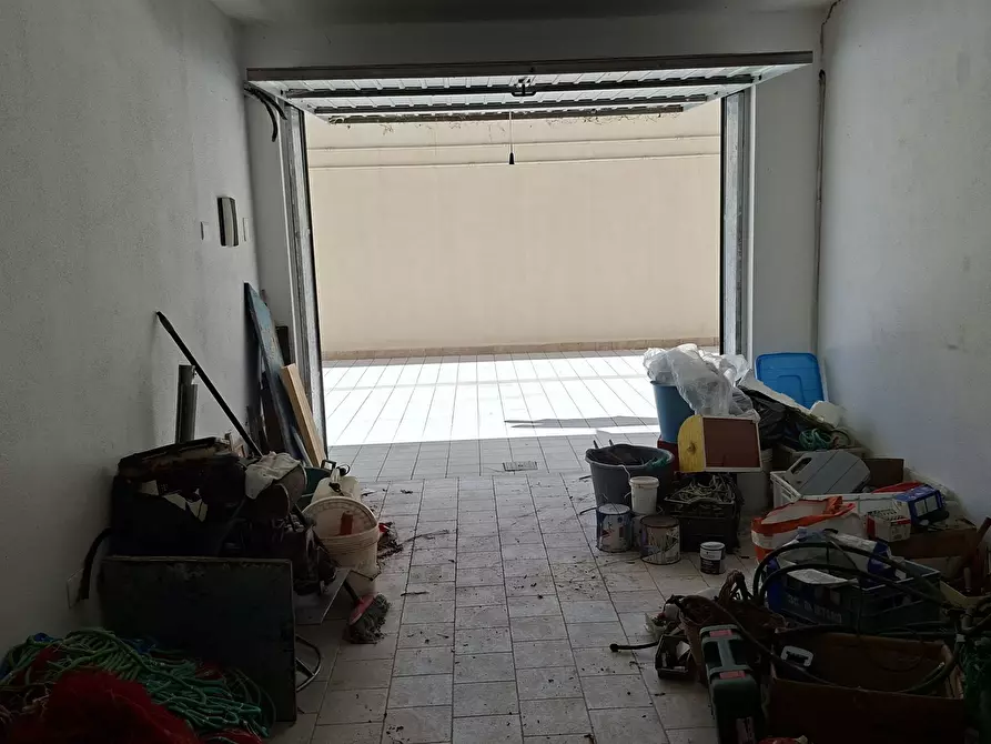 Immagine 9 di Garage in vendita  a Quartucciu
