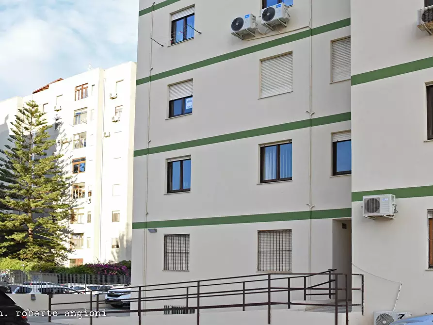 Immagine 3 di Ufficio in affitto  a Quartu Sant'elena