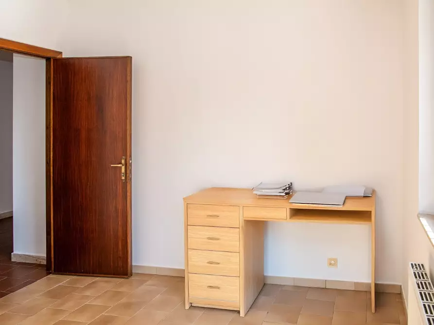 Immagine 14 di Ufficio in affitto  a Quartu Sant'elena