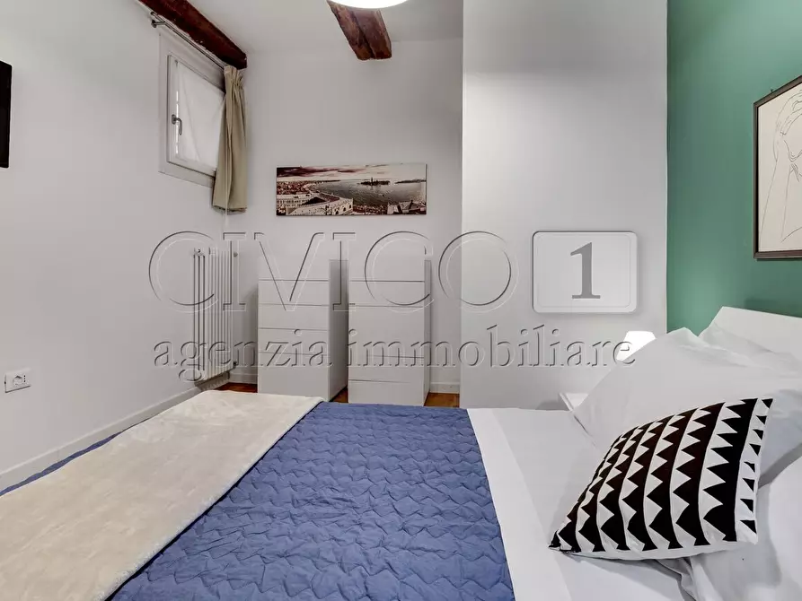 Immagine 17 di Bilocale in vendita  in Fondamenta de la Sensa a Venezia